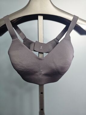 Lululemon Enlite Bra (34C)